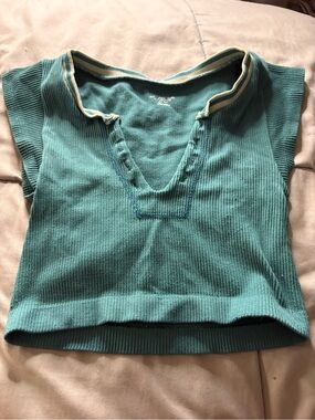 Urban outfitters green V-neck crop top
